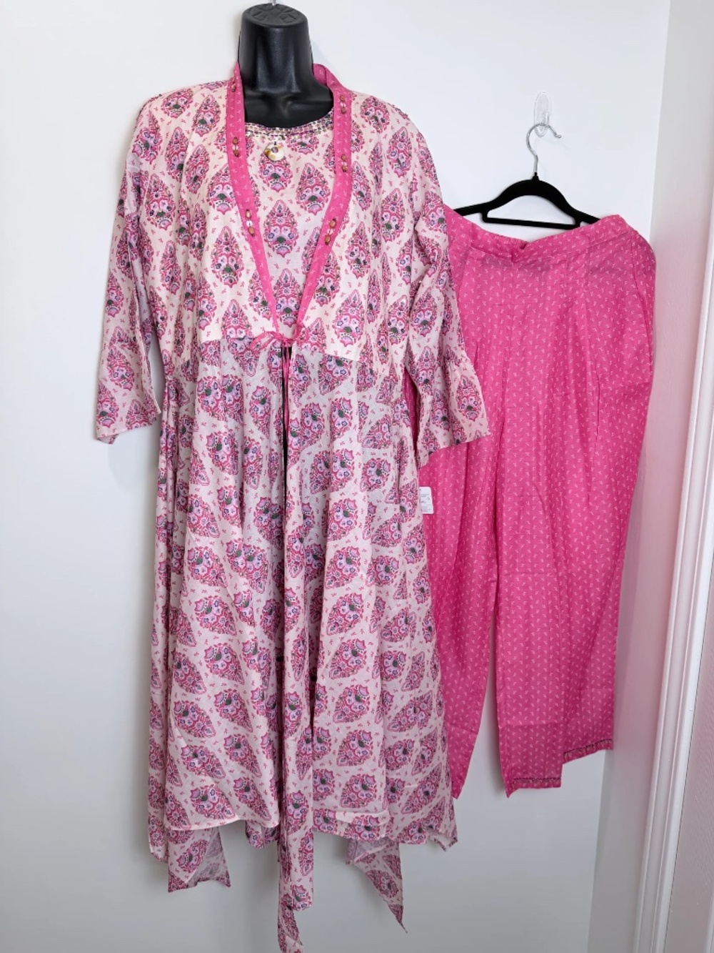 Pink & White Kurta with Pants - M/L